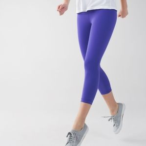 lululemon wunder under crop roll down